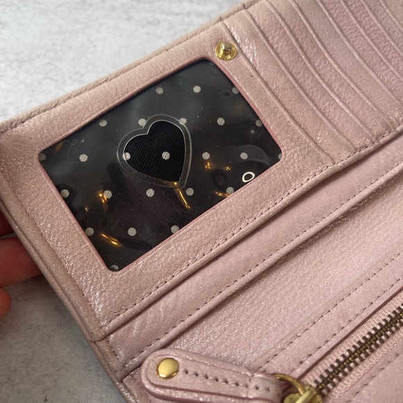Juicy couture pink shimmer wallet with black and white polka dot details inside - Picture 8 of 13